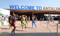 Körfez krizi Türkiye'ye yaradı! Rus turist akını büyüyor, milyonlar sırada!