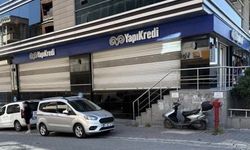 Yapı Kredi'ye saldırılar sürüyor... Bu kez de Esenyurt şubesi kuşunlandı