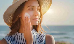 "Güneş kremi kanser yapıyor" iddiası gerçeği yansıtıyor mu? Cilt sağlığı için doğru korunma rehberi
