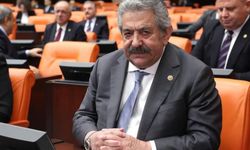 Feti Yıldız, 'parti kapatma' ifadelerine açıklık getirdi: "Hiçbir siyasi partiyi işaret etmedim"