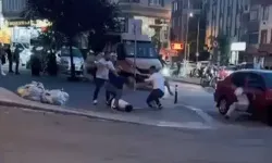 Gaziosmanpaşa'da yol verme dehşeti! Gencin başını defalarca tekmelediler