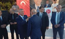 MHP İzmir'de birlik rüzgârı: 350 yeni üyeye rozet takıldı