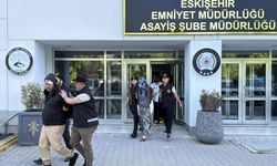 Eskişehir'de aile kavgası davası: Polis memurunu da darp etmişlerdi