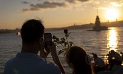 İstanbul'da görsel şölen: Salacak'ta gün batımı ve kız kulesi