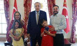 Erdoğan, "cake not hate" kampanyası sahibi İngiliz çocuğu kabul etti