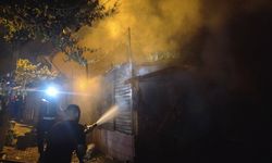 Bilecik'te korkutan depo yangını