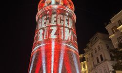 Galata Kulesi'nde büyüleyici mapping gösterisi