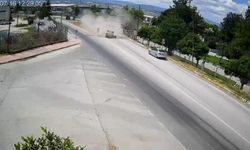 Otomobil takla attı! Feci kaza kamerada
