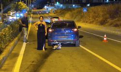Yoldaki rögar kapağını "karton" zannetti, otomobili pert oldu!