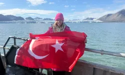 Deniz Kayadelen'den tarihi başarı! Kuzey kutbu'nda yüzen ilk Türk oldu