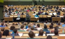 Meclis'ten geçen düzenlemeyle milyonlarca öğrenciye af kapısı açıldı: Kimler yararlanabilecek?