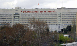 Bahçeli’nin “askeri hastane” çıkışı! Emekli Albay Acartürk’ten destek: Kapatılması en büyük eksiklik!