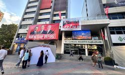 Belediye önünde dikkat çeken destek! "Parla Çankaya" notları peş peşe geldi