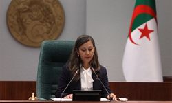 Cezayir'de ilk kez Halk Meclisi Başkanlığı'na bir kadın seçildi