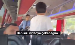 Otobüste telefon tartışması büyüdü: Muavinin yolcunun üzerine yürüdü
