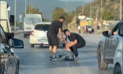 Bursa’da kan donduran olay! Darbedildiği öne sürülen genç arkadaşları tarafından yol kenarına bırakıldı