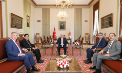 TBMM Başkanı Kurtulmuş’un ‘yasa’ ziyaretlerinde 3. adresi Yeni Yol Grubu oldu!