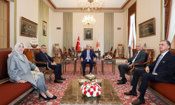 Kurtulmuş’un “çerçeve yasa” görüşmeleri! AK Parti’yi ziyaret etti