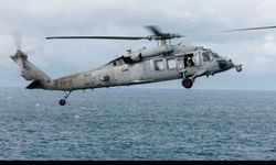 ABD helikopteri Umman Denizi'ne indi: 1 mürettebat kayıp