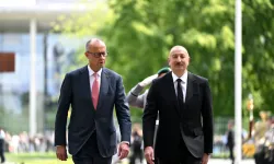 Aliyev'den Merz'e canlı yayında soğuk duş: "Topraklarımızı bizden habersiz kullandınız!"