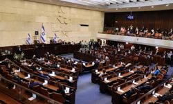 İşgalci İsrail'in meclisi ezanı susturmak istiyor
