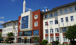 Kartal Anadolu İmam Hatip Lisesi ilk 10'da 4 dereceye imza attı