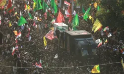 Kerbela'da büyük yas: Hamaney için binlerce kişi sokaklarda