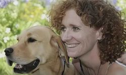 Köpeğini öpmek isterken hayatı değişti! 24 yıllık karanlık sona erdi