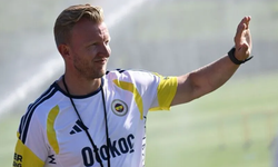 Dirk Kuyt’tan Fenerbahçe’de yeni sezon mesajı! Başarı için tek şartı açıkladı