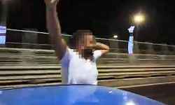 Otomobili dans ederek kullandı: Ceza yağdı!