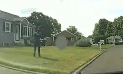 Polisin "Sopayı bırak" uyarısına aldırmadı! Babasını beyzbol sopasıyla öldürdü