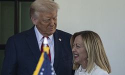 Trump'tan Meloni için "Uzaklaştırma kararı gerekiyor" paylaşımı