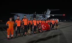Venezuela'da hayat kurtaran Türk ekipleri Türkiye'ye döndü