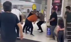 Ankara'da AVM'de çarpışan araba kavgası! Tekme ve yumruklar havada uçuştu