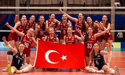 17 Yaş Altı Kadın Milli Voleybol Takımı Çekya'yı devirdi: Şili'de set vermeden galibiyet
