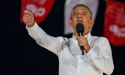 Özgür Özel'den Yeni Parti sonrası İstanbul'da ilk miting! Çarpıcı açıklamalar yaptı