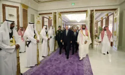 Cumhurbaşkanı Erdoğan'dan tarihi anlaşma sonrası ilk açıklama! Kardeş ülkelere çağrı
