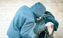 “Büyüyünce geçer” demeyin! Çocuklukta yapılan bu hatalar yıllar sonra ortaya çıkıyor