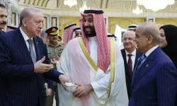 Pakistan Başbakanı Şahbaz Şerif, Mekke Anlaşması'na ilişkin tutumu için Trump'a teşekkür etti