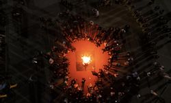 Şölen ateşinin etrafında birlik oldular