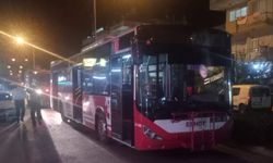 Belediye otobüsünde korkutan yangın