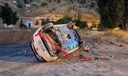Düğün arabasının takla attığının kazanın güvenlik kamera görüntüleri ortaya çıktı