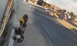 Yeni aldığı motosikletle kaza yapan 22 yaşındaki genç hayatını kaybetti! O anlar kamerada
