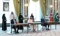Türkiye, Suudi Arabistan ve Pakistan arasında ortak "Mekke Savunma Anlaşması" imzalandı