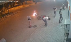 Şanlıurfa'daki faciadan kıl payı kurtuldular! Çarpışan motosikletlerden biri alev aldı