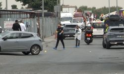 Fatih'te polise bıçakla saldırdı, ayağından vurularak etkisiz hale getirildi