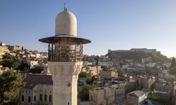 Depremde hasar gören iki tarihi cami Mevlid Kandili'nde yeniden ibadette!