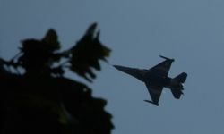 Solotürk'ten İstanbul semalarında zafer bayramı uçuşu: Yenikapı'da nefes kesen gösteri!