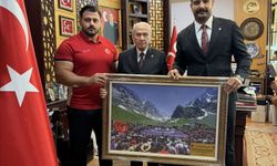 Taha Akgül ve Rıza Kayaalp’ten Bahçeli’ye özel ziyaret