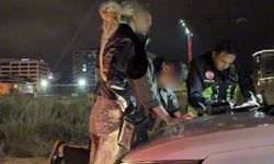 Eskişehir’de alkollü ve ehliyetsiz kadına 250 bin TL ceza: Erkek arkadaşı polis aracını tekmeledi